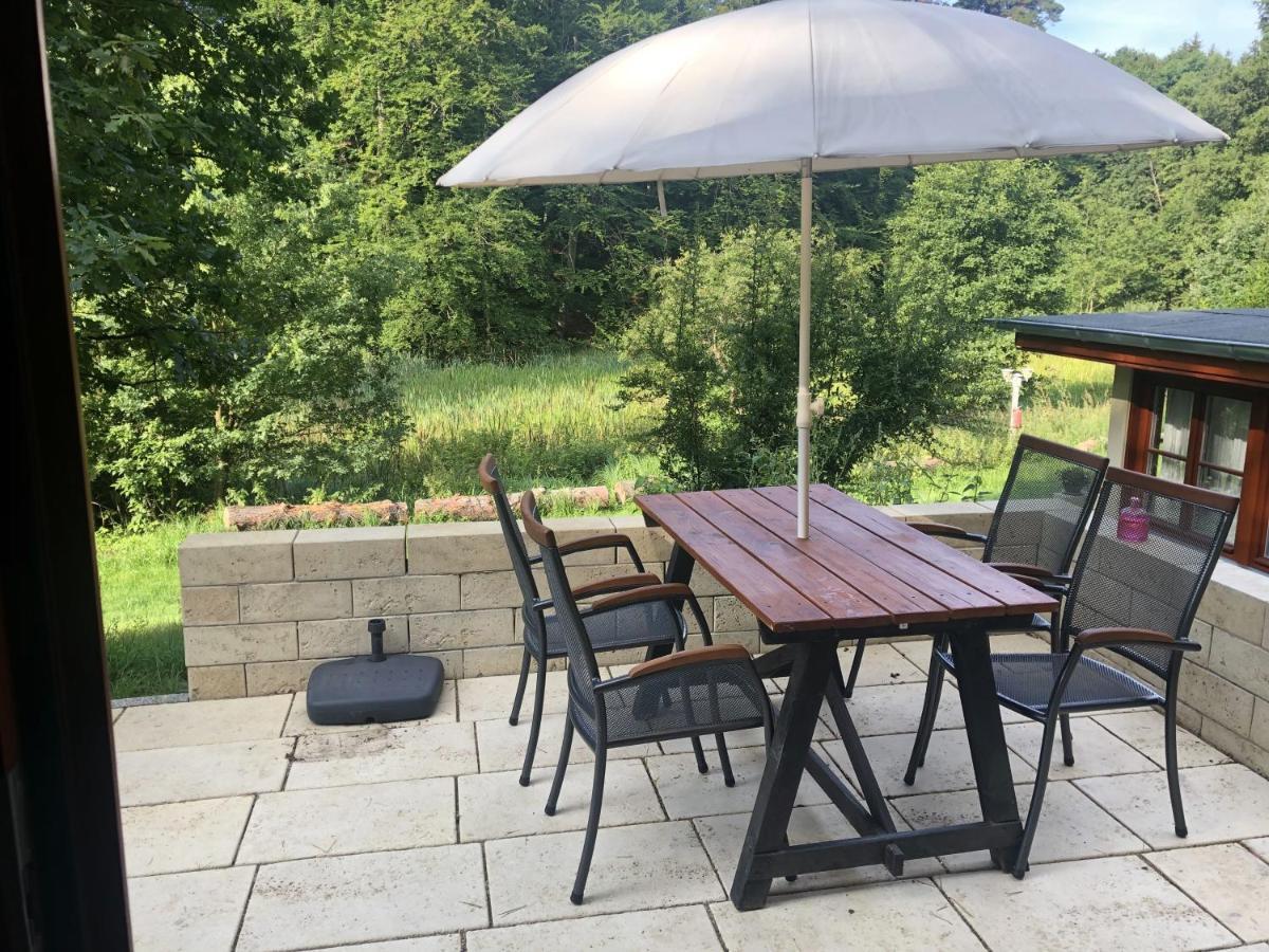 Bungalows Am Waldessaum Bei Hohenzieritz Екстериор снимка