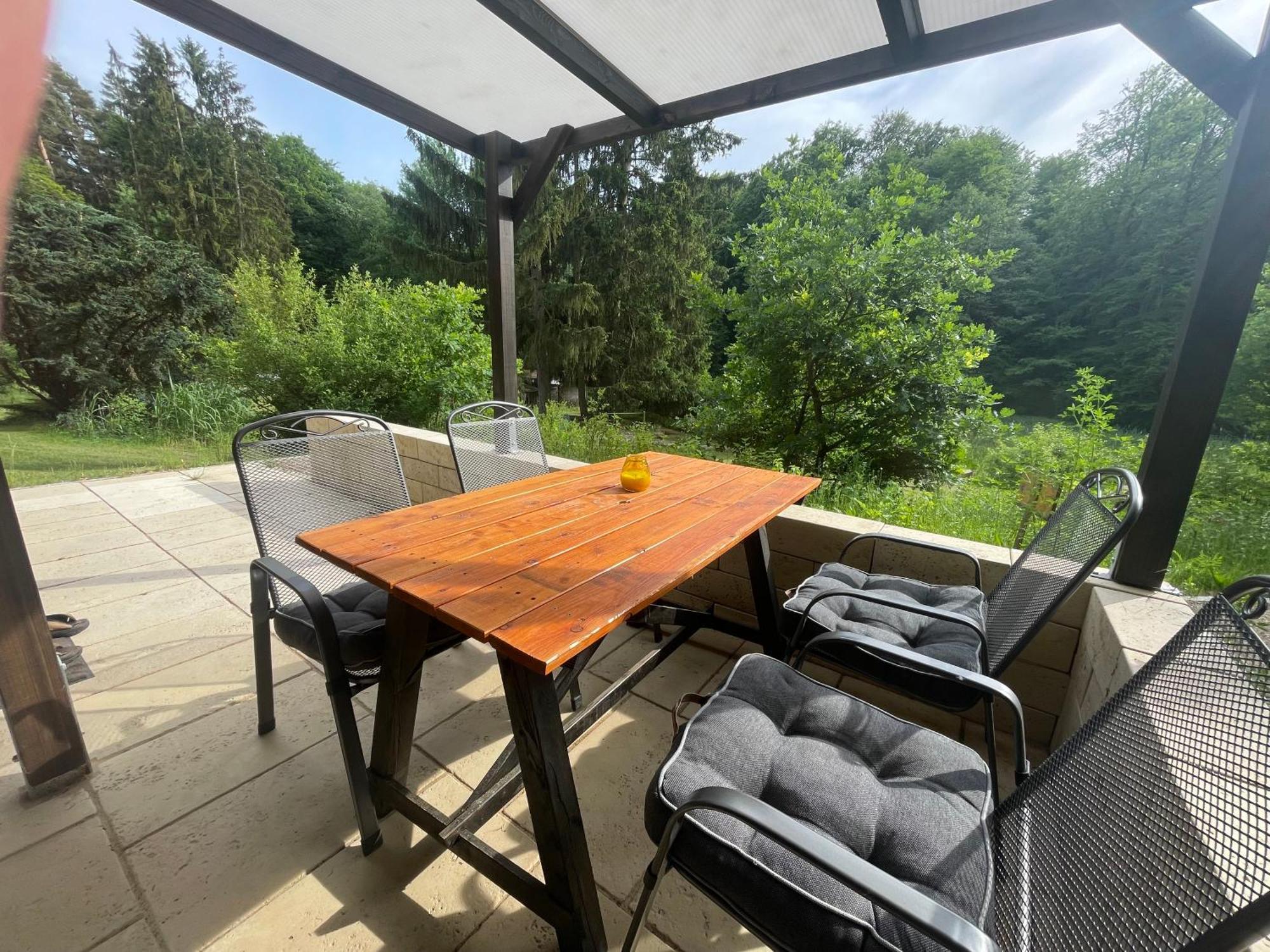 Bungalows Am Waldessaum Bei Hohenzieritz Екстериор снимка